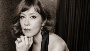 Image of Suzanne Vega